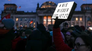 Γερμανία AfD Πέφτουν τα ποσοστά του Παραμένει δεύτερο κόμμα