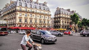 225 ευρώ για... έξι ώρες πάρκινγκ στο Παρίσι Εκστρατεία κατά των SUV