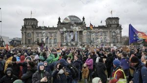 Γερμανία Συνεχίζονται οι διαδηλώσεις κατά της ακροδεξιάς