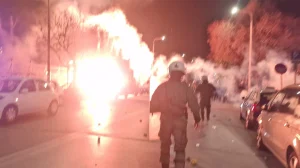Επεισόδια στη Θεσσαλονίκη Έπεσαν δακρυγόνα και χημικά