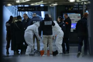 Παρίσι: Η επίθεση στο σιδηροδρομικό σταθμό δεν θεωρείται τρομοκρατική